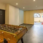 Modern 2br 5* Pool Gym Garage Mont-blanc View