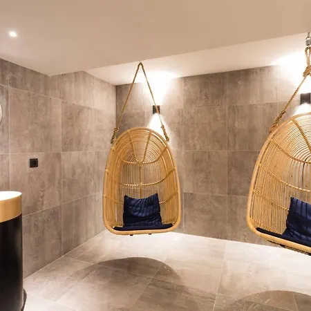 Modern 2br 5* Pool Gym Garage Mont-blanc View Apartamento *